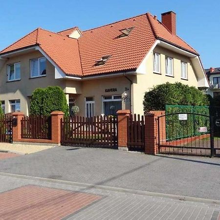 Dom Goscinny Kavera Dziwnówek Kültér fotó